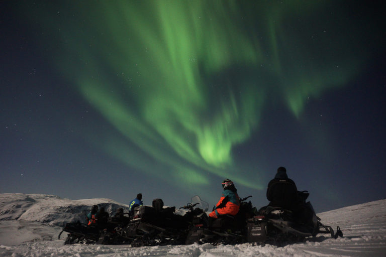 Stop right there! Northern Lights alert! ©www.71-nord.no