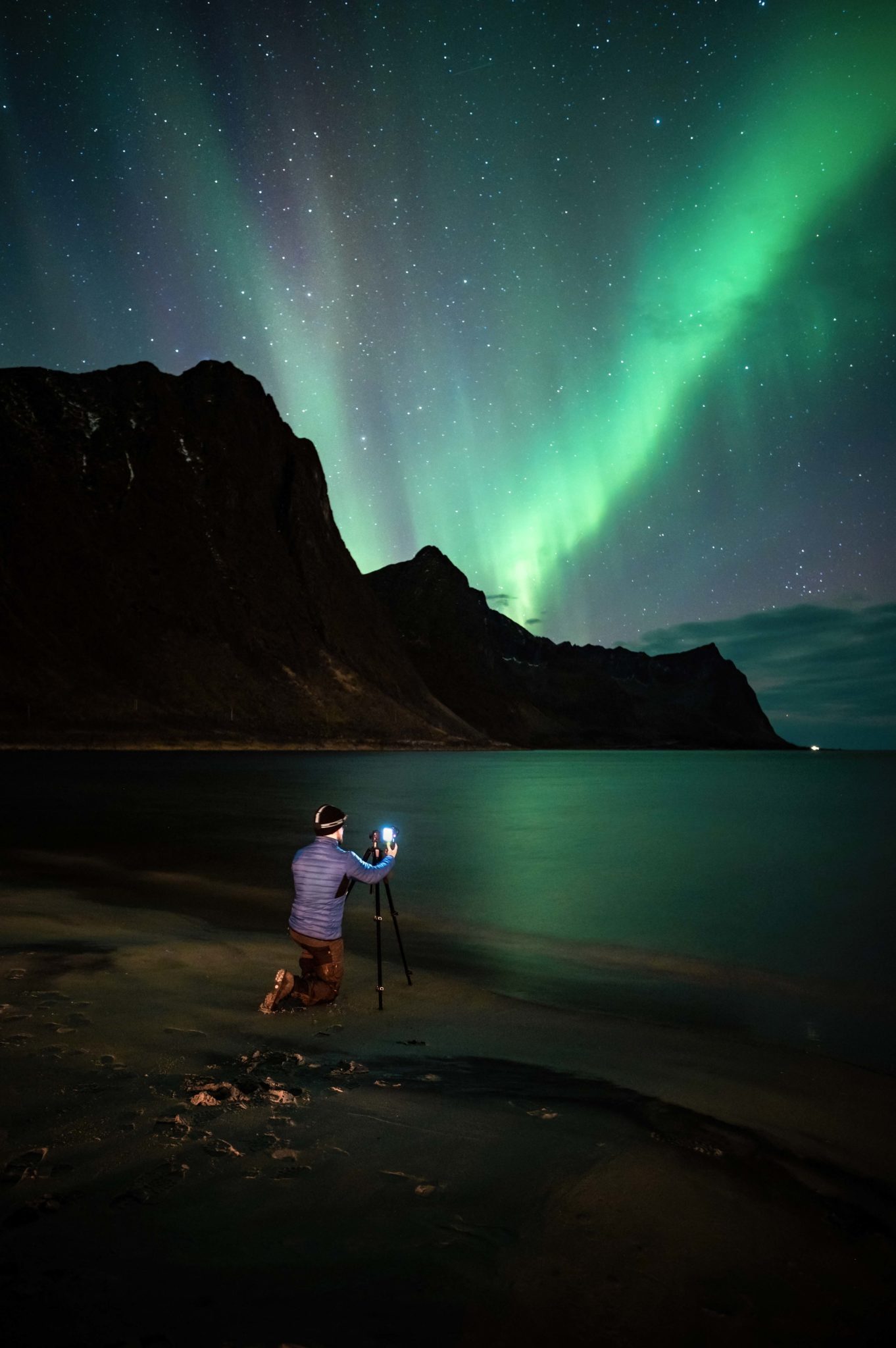 Adjusting the camera © Kristoffer Vangen