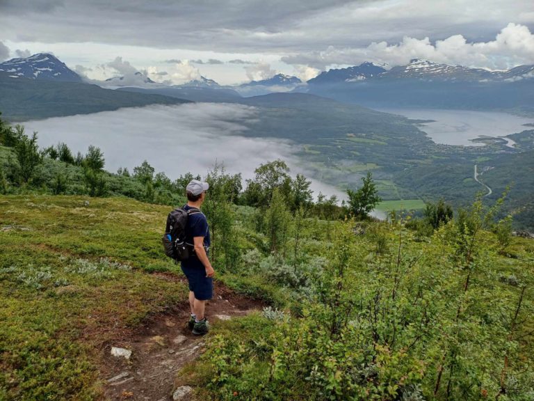 The midnight sun stairs in Spansdalen. Photo: Kjell B. Hansen / nordnorge.com